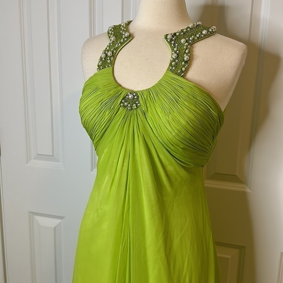 Aidan Mattox Chiffon Silk Beaded Neckline Gown Lime Green Sz8 - Picture 3 of 12